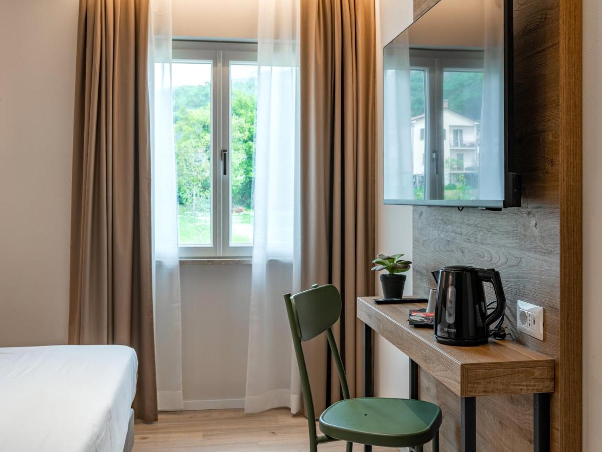 Catignano Hotel กุบบีโอ ภายนอก รูปภาพ